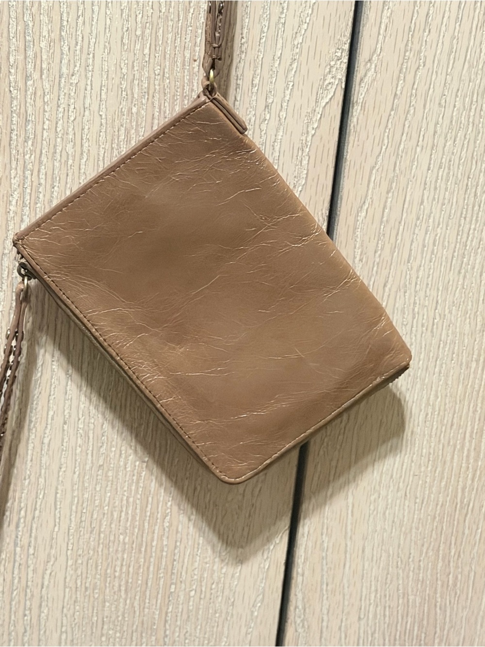 HOBO Leather Crossbody Wristlet Pouch Taupe/Gold Blush Studded Minimalist Bag - Picture 2 of 12